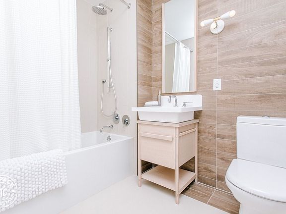 5th image of 123 Melrose St #1522