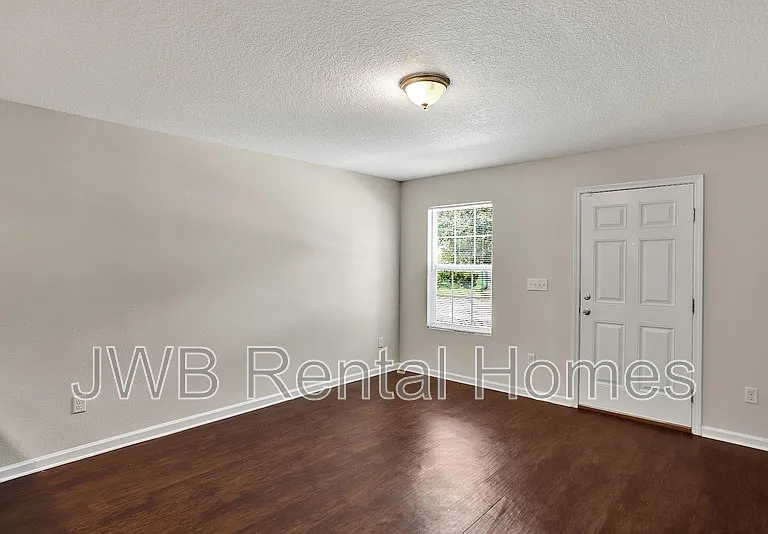 8421 McGirts Village Ln — Photo 13