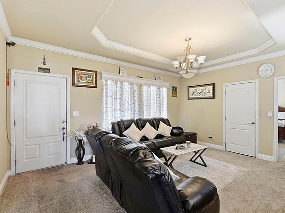 5th image of 267 Chateau La Salle Dr #267