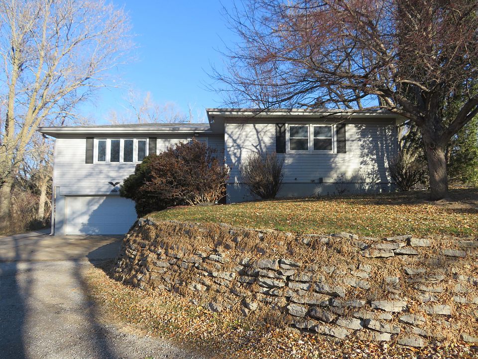 1st image of 2933 Light Breeze Ln