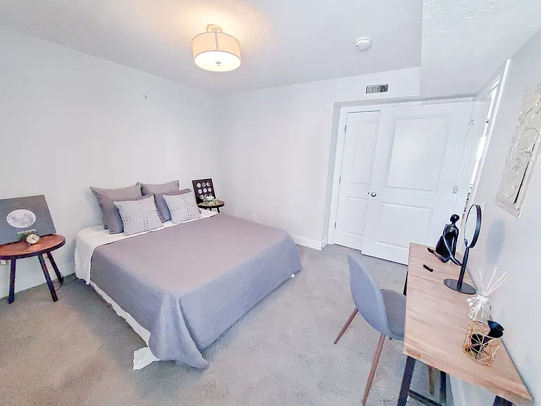 628 Park Ave — Photo 37