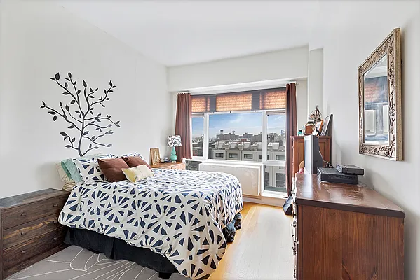 Rented by CORE | media 8