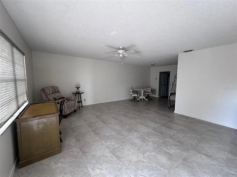 100 El Camino Dr #111 — Photo 5