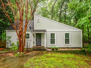 1206 Selwyn Ln, Cary, NC 27511