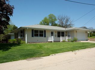 616 Lincolnway Ct, Fenton, IL 61270