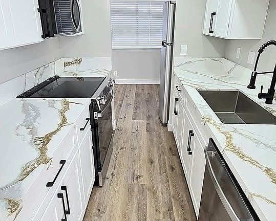 2nd image of 4246 Zavala St APT 4