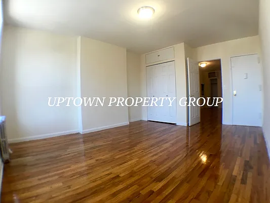 Rented by Uptown Property Group | media 17