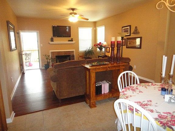 4th image of 2044 Heaton Hall Dr