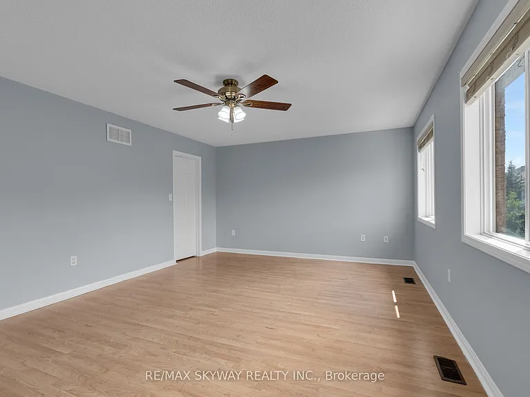 16 Raccoon St — Photo 21