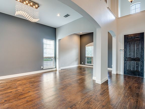 4th image of 2617 Wales Way