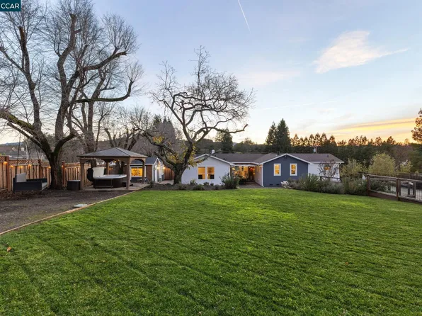 2216 Blackwood Dr, Walnut Creek, CA 94596