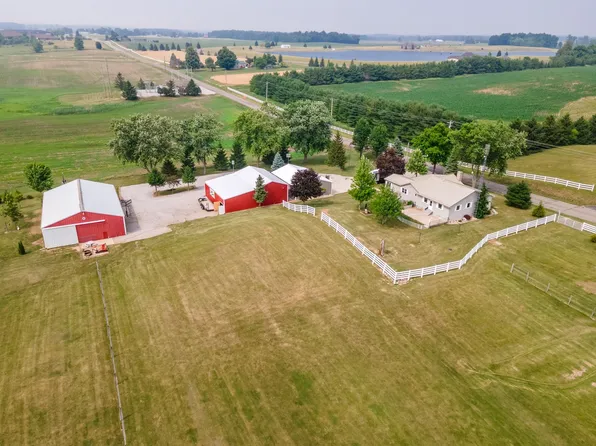 1635 S 100 E, Angola, IN 46703