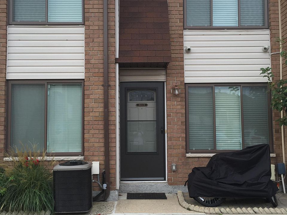 1st image of 623 Laconia Ave APT B