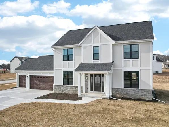 767 Kohlwey DRIVE #Lt27, Grafton, WI 53024