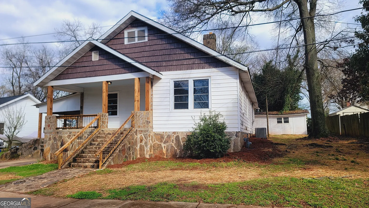 30 Edgewood Ave photo 1