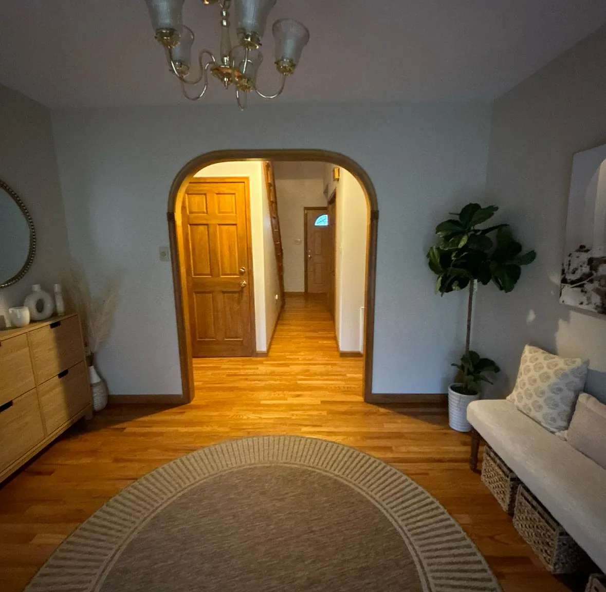 5 bed, 1936 sqft, $550 — Photo 2