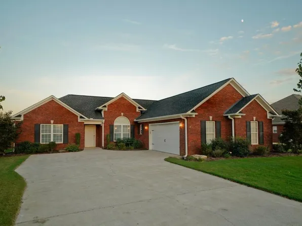 105 Meadow Pond Ln, Madison, AL 35757