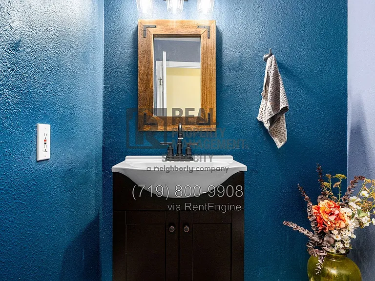 275 W Baldwyn Dr — Photo 17