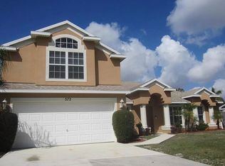572 NW Avens St, Port Saint Lucie, FL 34983
