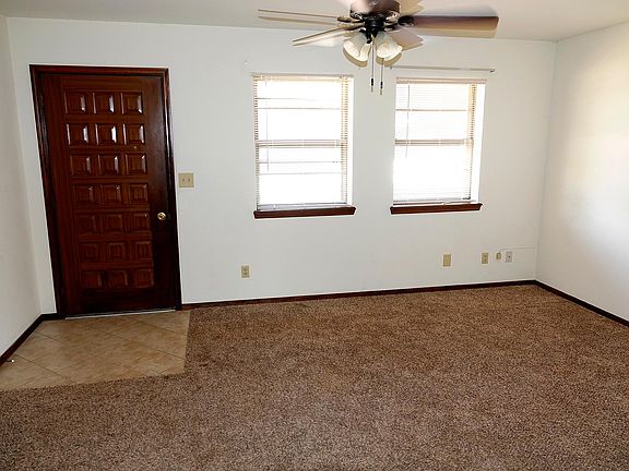 3rd image of 5302 Parkwood Ave