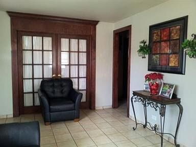 2nd image of 2310 S Linley Ct