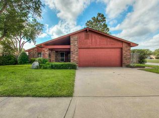 4801 NE Winfield Cir, Lawton, OK 73507
