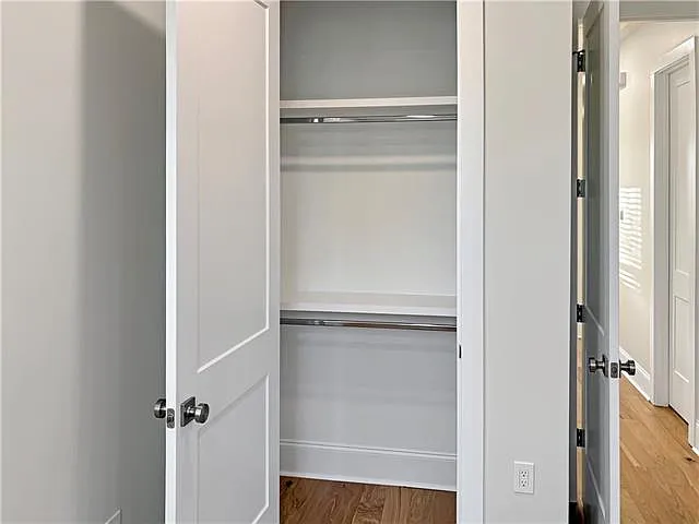 319 S Scott St #2A — Photo 9