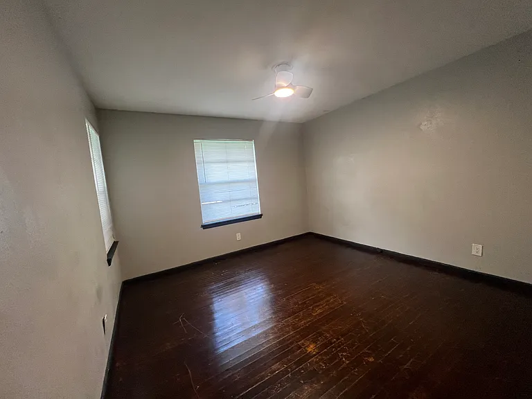 2405 Inadale Ave — Photo 13