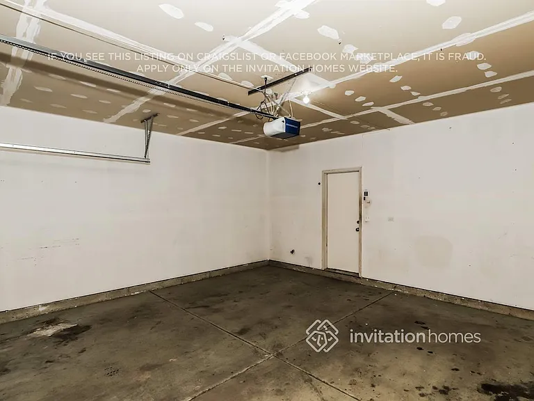271 Springbrook Trl S — Photo 16