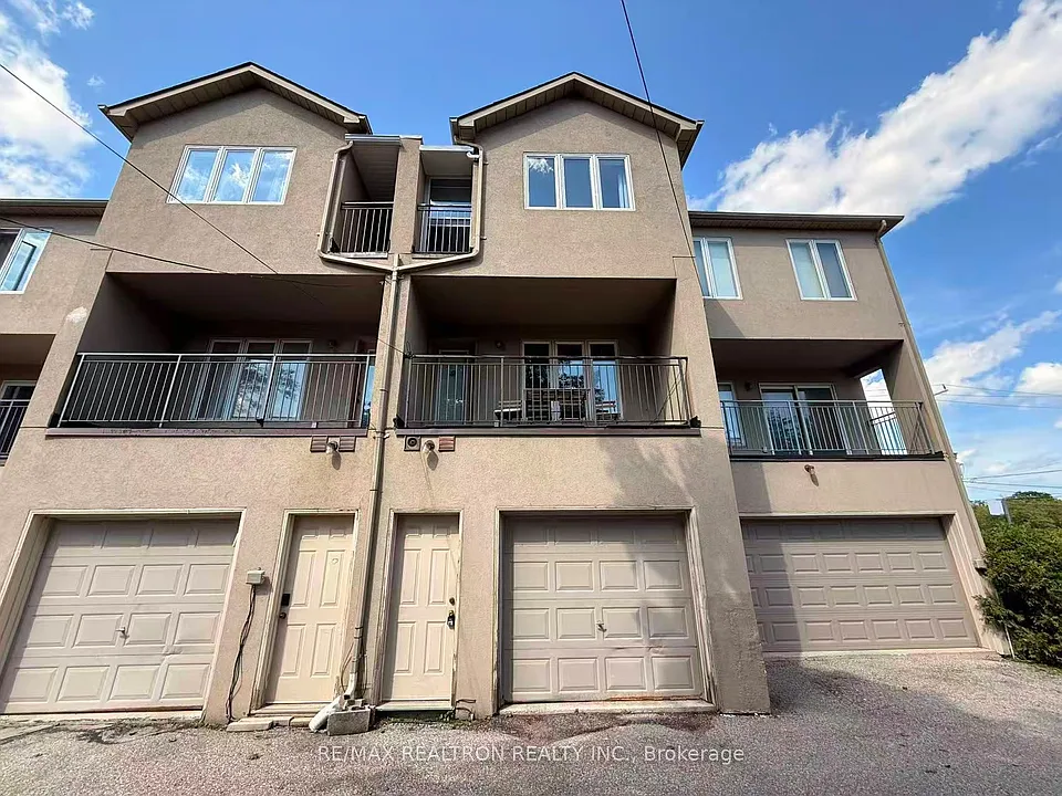 269 Finch Ave E