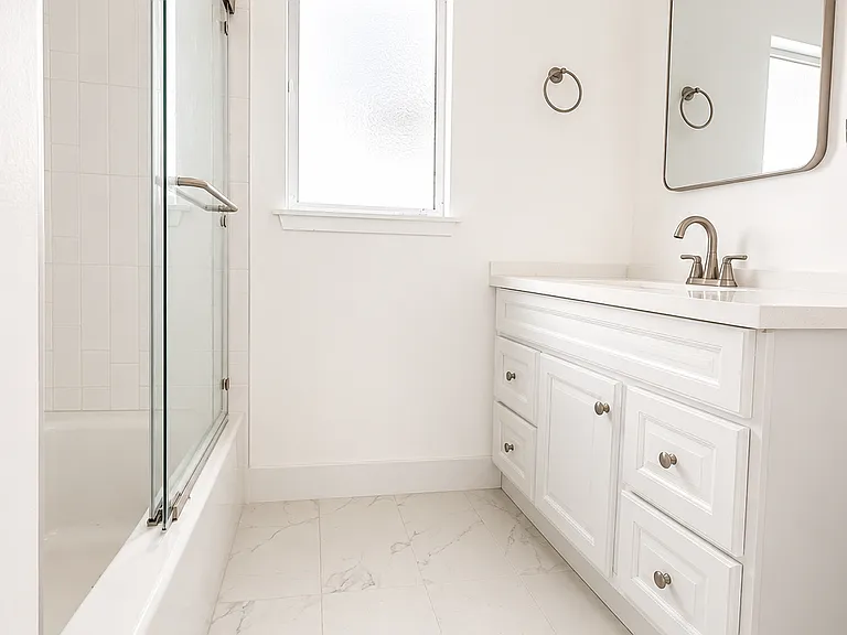 5806 La Mirada Ave #6 — Photo 6