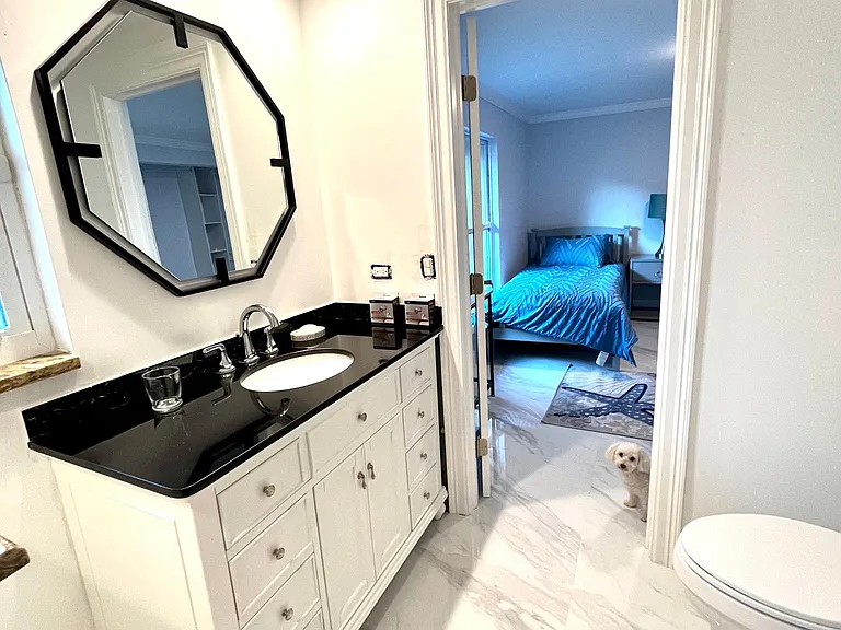 455 Bayside Ave — Photo 18