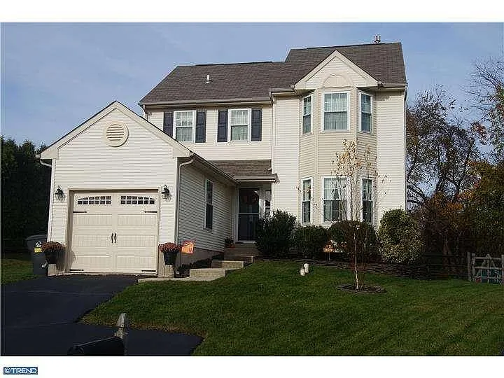 810 Elizabeth Ct photo 1