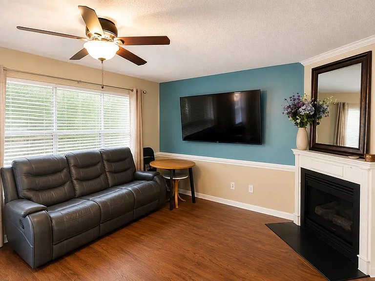 7122 Bidford Ct — Photo 2