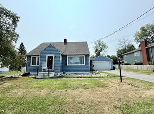 17 Tom Miller Rd, Plattsburgh, NY 12901