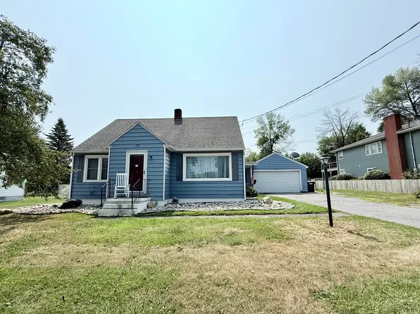 17 Tom Miller Rd, Plattsburgh, NY 12901