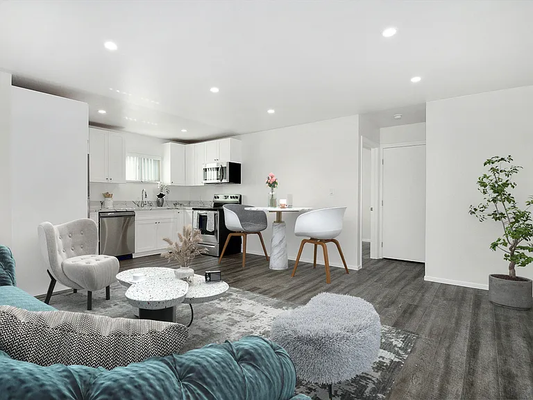 ZELZAH APARTMENTS — Photo 39