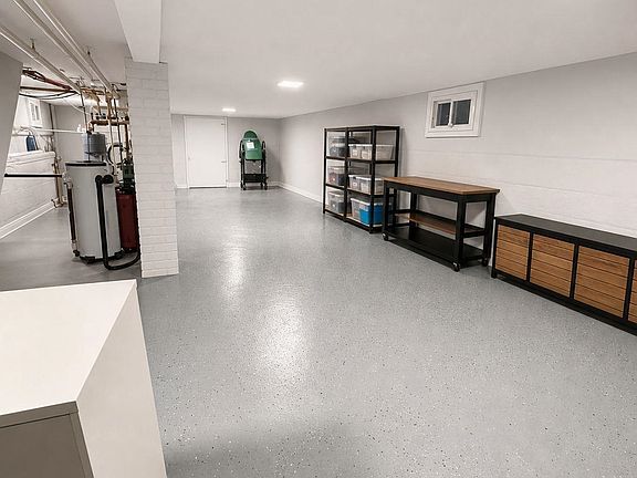 3rd image of 167 Gates Ave