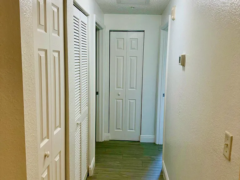 3018 Alcazar Pl #101 — Photo 8