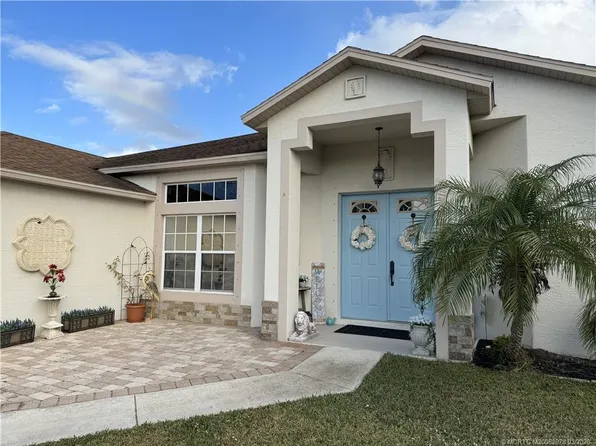 2573 SW Calender St, Port Saint Lucie, FL 34953