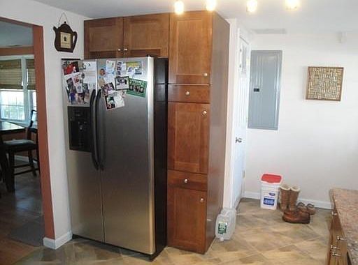 4th image of 495 Old South St