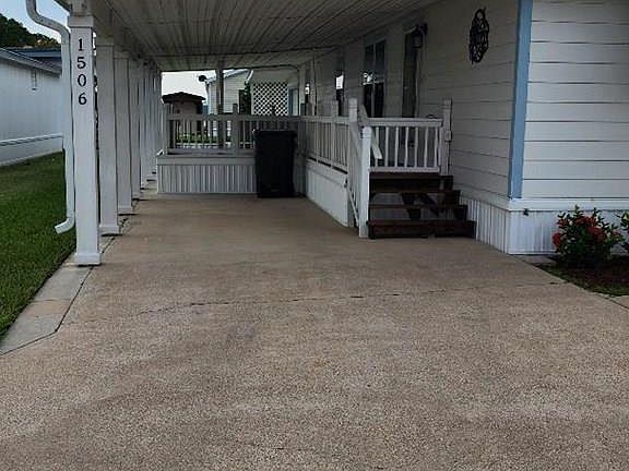 2nd image of 1506 Coco Palm Dr #17