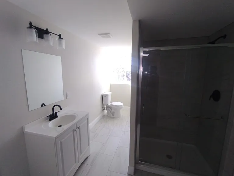 2323 Patterson Ave — Photo 17