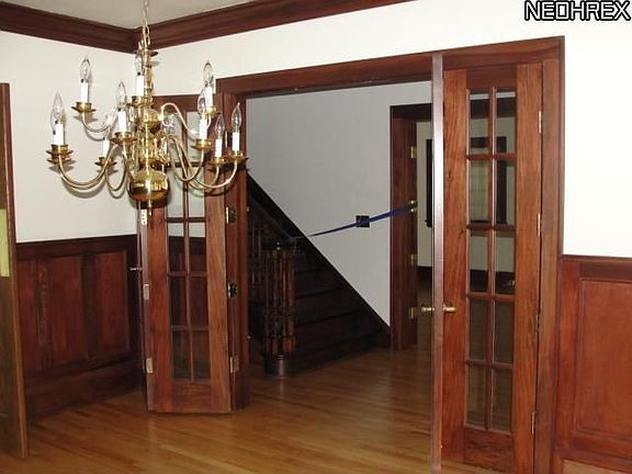 3rd image of 10500 Lake Ave