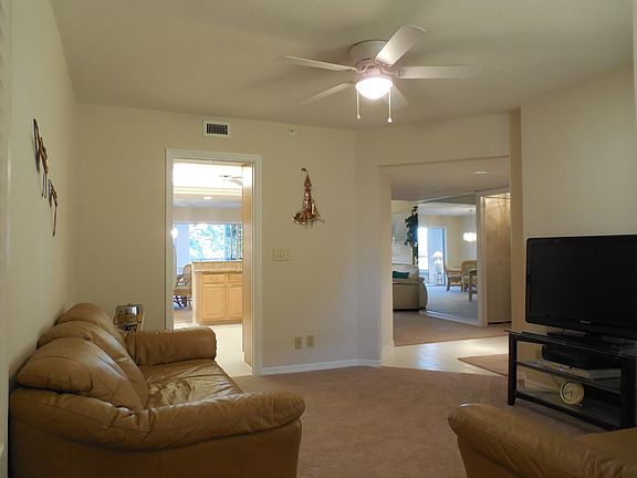 5th image of 26900 Wedgewood Dr APT 203