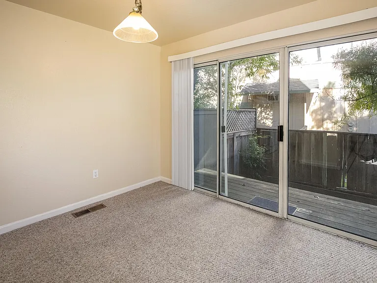 132 Walti St — Photo 7