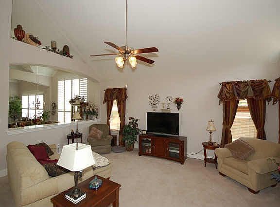 5th image of 4001 Barley Dr