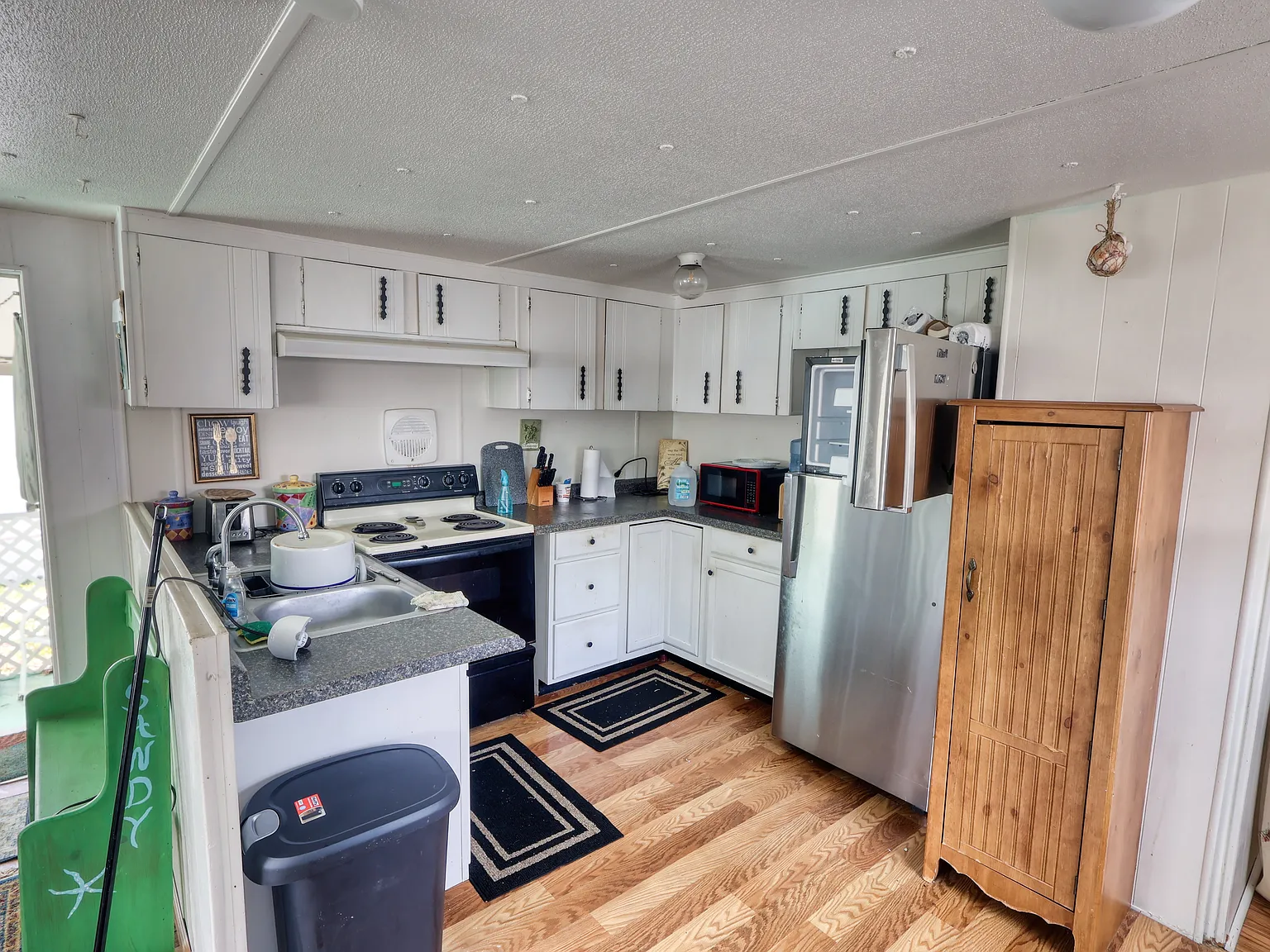 2 bed, 800 sqft, $1,300 — Photo 4