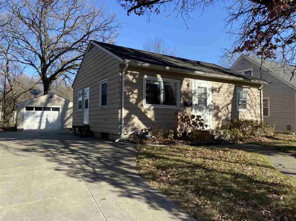 954 15th St NE, Mason City, IA 50401