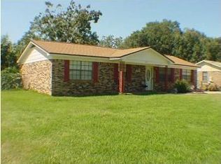 5955 Princeton Dr, Pensacola, FL 32526